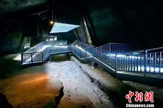 郧阳地质博物馆恐龙蛋化石群遗址 　受访单位提供 摄