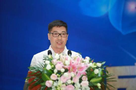 华南城商业管理（郑州）有限公司常务副总经理薛柏林致辞