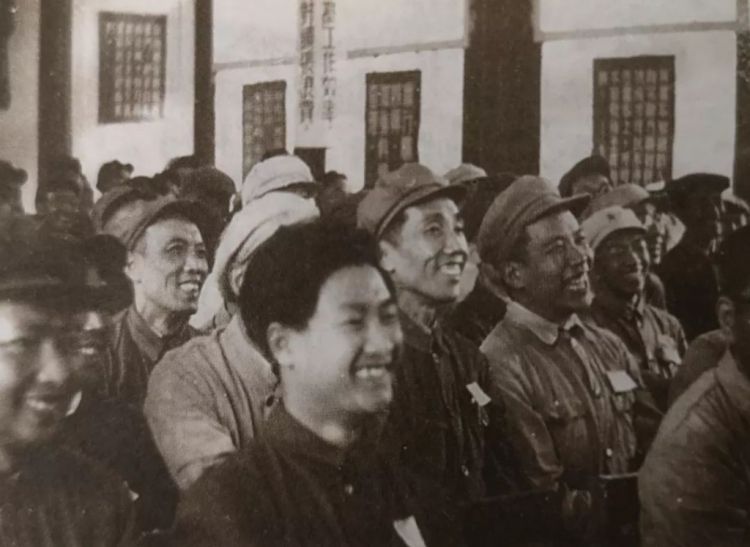  21岁的他，为何在开国大典后得到毛主席接见？