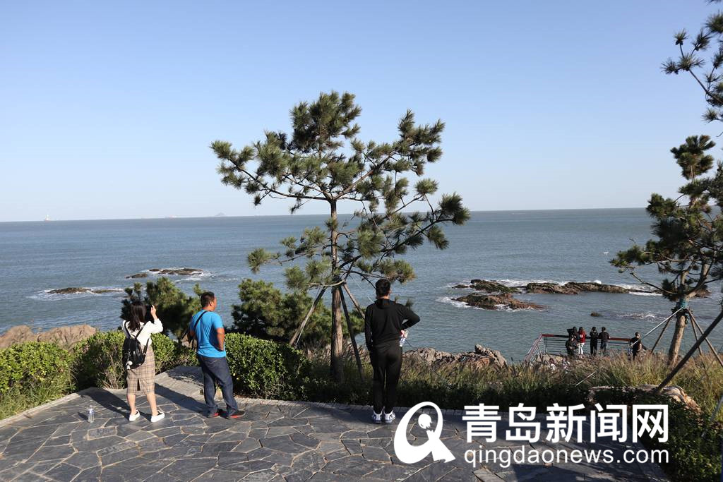 青岛最美海岸线山海天风景醉人！钓鱼赶海，适