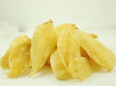 假花胶被浸泡时会出现哪些明显特征