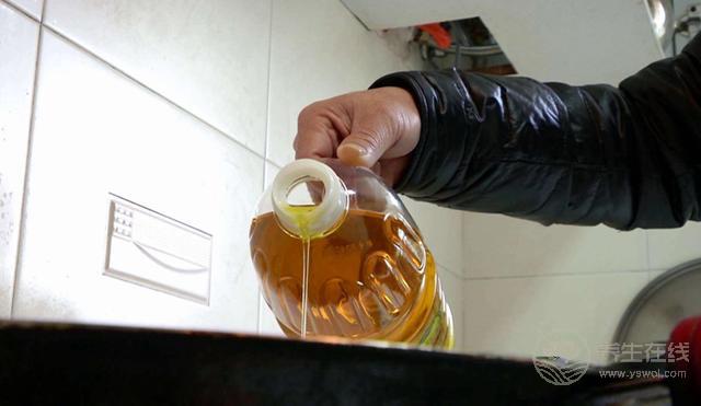 这两类食物很毒，最容易导致肝癌，很多人还不注意