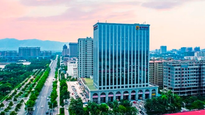 【盛世华诞 奋进钢铁】建邦集团：科技赋能产业